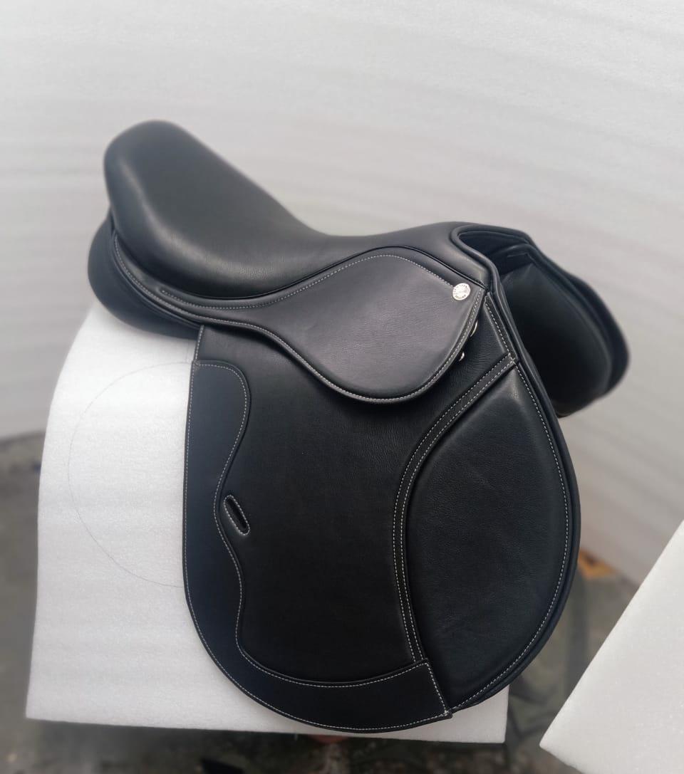 Leather Saddle Black color.
Available with Nice Equestrian Wukair Doha Qatar
Black Horse India