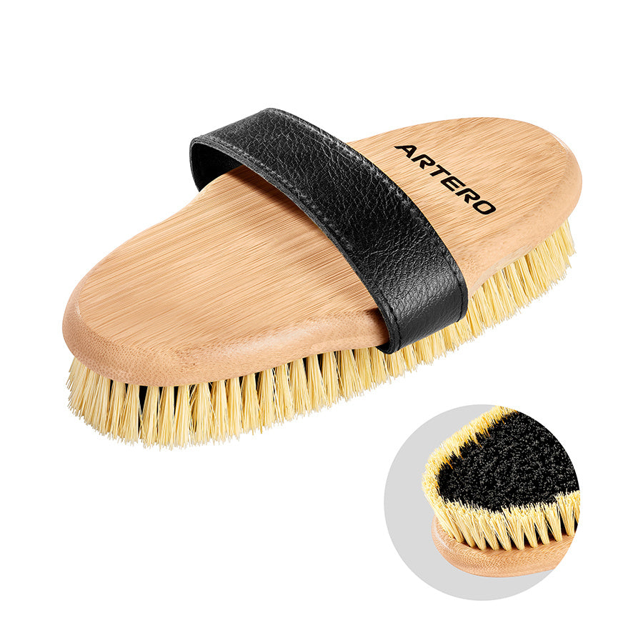 Artero Saturno S3 horse brush, view 4