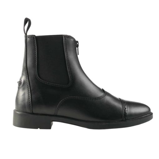 A black Horze Wexford front-zip jodhpur boot with a low heel and pull tab on the back.
Horze.
Available at Nice Equestrian Wukair Doha Qatar