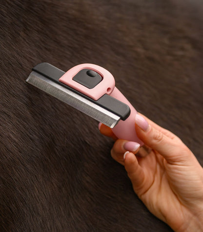 Waldhausen De-shedding Comb with Gel Handle, Pink — Nice Equestrian, Wukair, Doha, Qatar