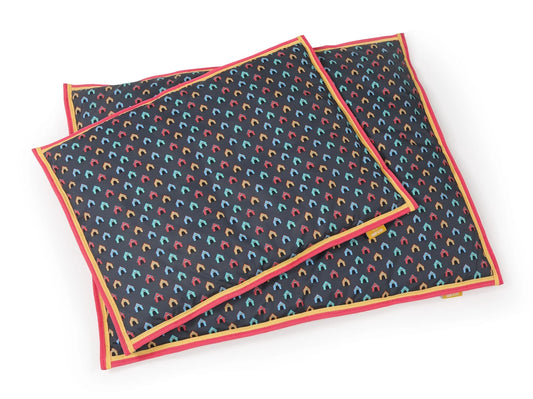 Digby & Fox waterproof dog bed, Doghouse print, second view, Nice Equestrian Doha Qatar