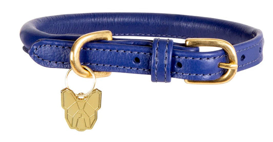Blue leather collar with a gold buckle and tag on a white background.
Available with Nice equestrian Wukair Doha Qatar.