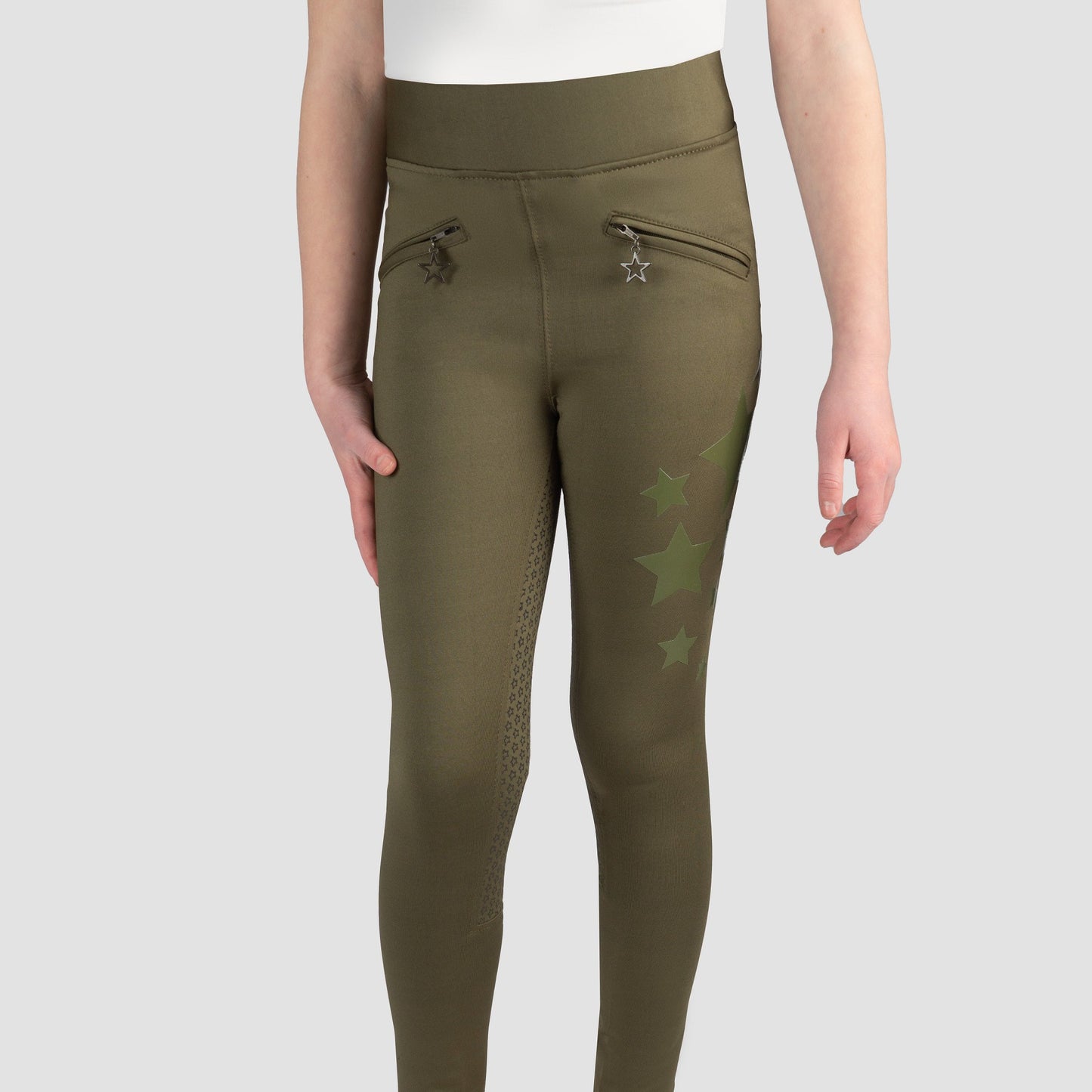 Horka riding tights for children with decorative stars on the legs.
Available with Nice equestrian Wukair Doha Qatar