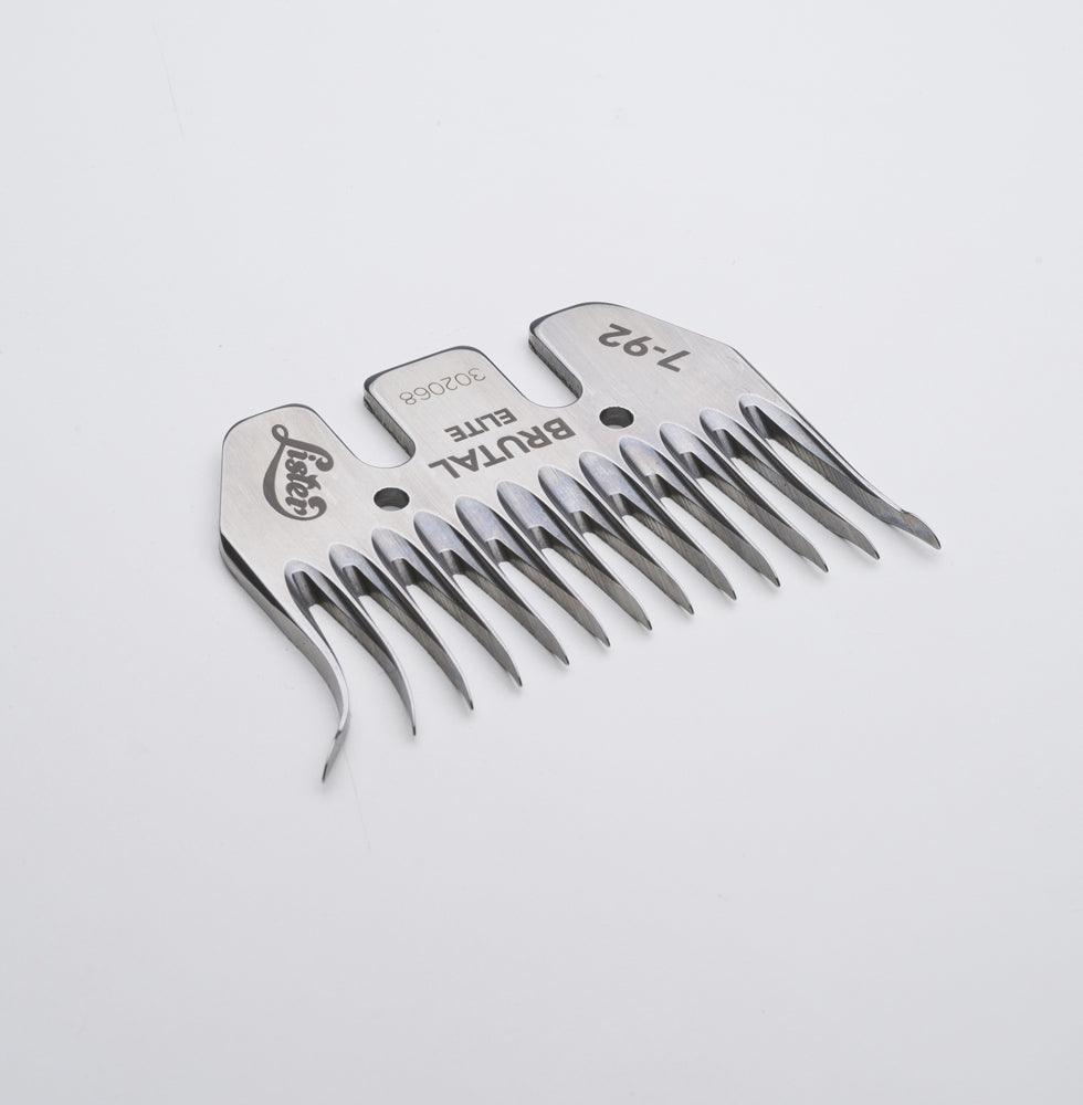 A Lister branded grooming comb with metal teeth and a silver-colored handle.
Made in UK. Available with Nice Equestrian Wukair Doha Qatar.