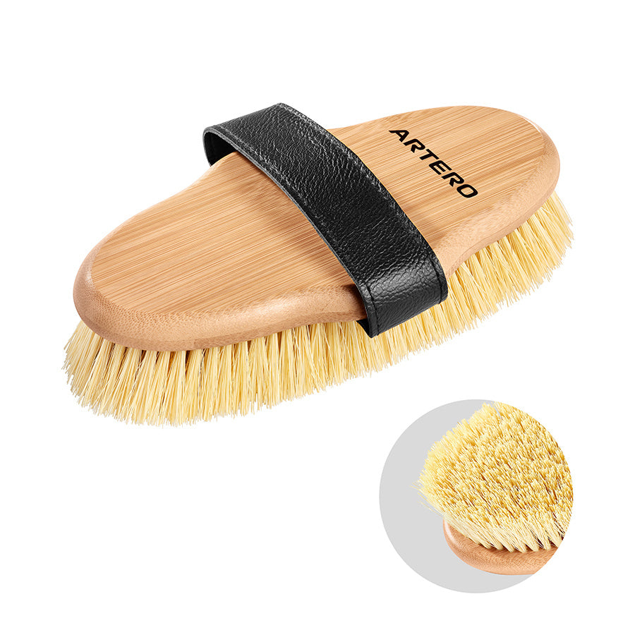 Artero Saturno S2 horse brush, view 4