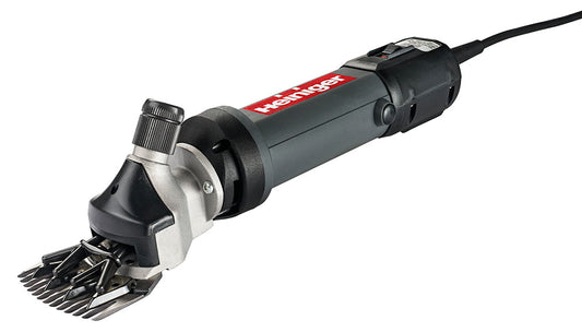 Electric sheep shearing handpiece with a black and silver color scheme, featuring a comb and cutter for shearing.
Available at Nice Equestrian Wukair Doha Qatar.