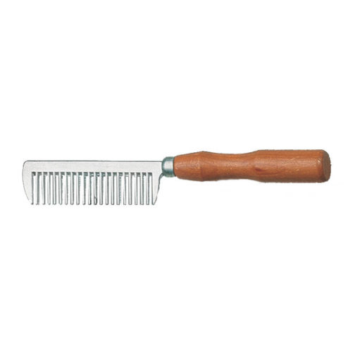 A wooden mane comb with aluminum teeth and a metal groove.
Horze.
Available at Nice Equestrian Wukair Doha Qatar
